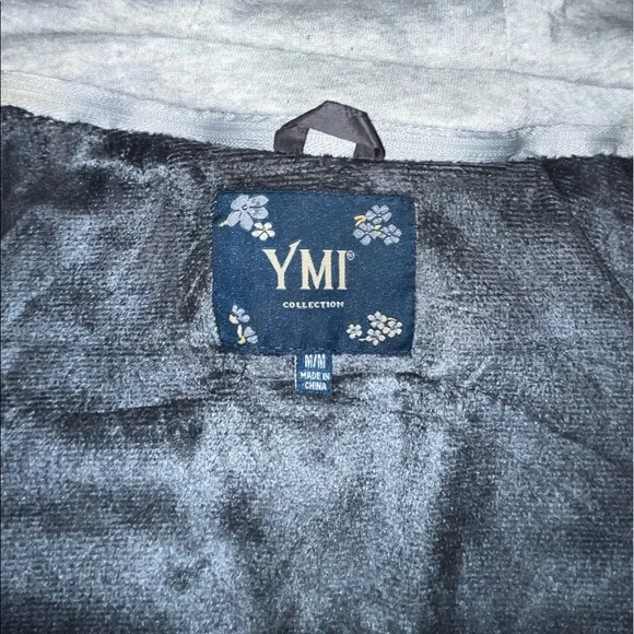 grey puffer vest - Picture 4 of 5